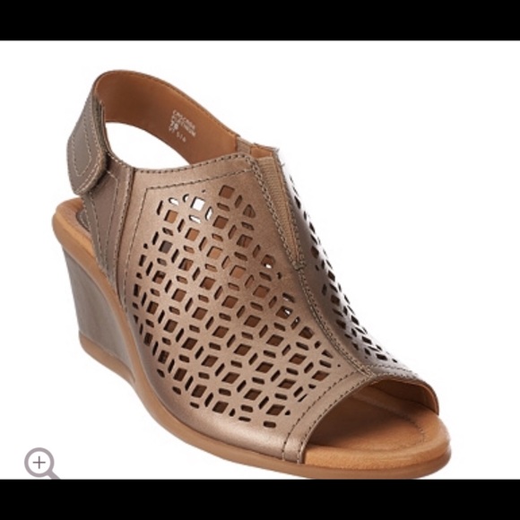 earth leather wedge sandals